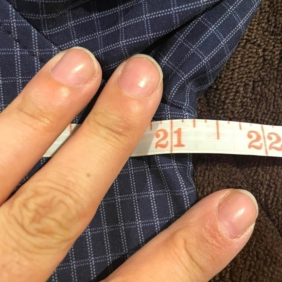 Water Resistant Plaid Jacket 💙 - Picture 10 of 12